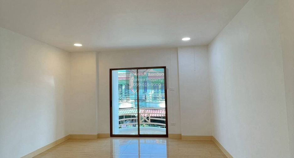 À vendre 2 chambres maison de ville à Bang Bua Thong, Nonthaburi