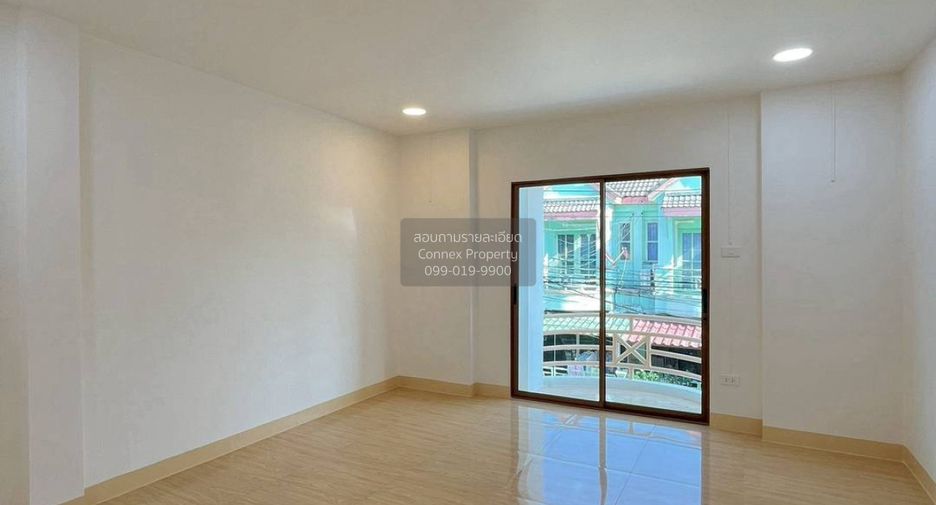 À vendre 2 chambres maison de ville à Bang Bua Thong, Nonthaburi