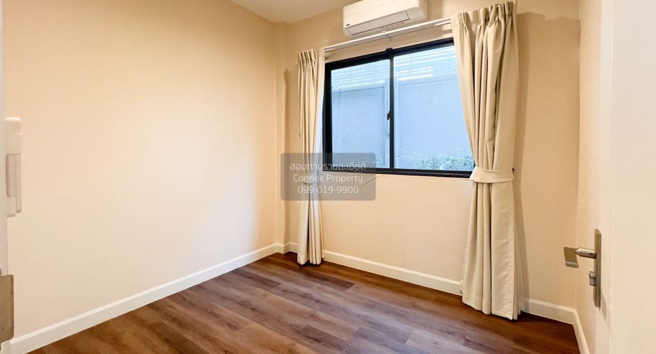 For sale 4 bedrooms house in Pak Kret, Nonthaburi