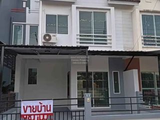 Продажа 3 спальни таунхаус в Мин Бури, Бангкок