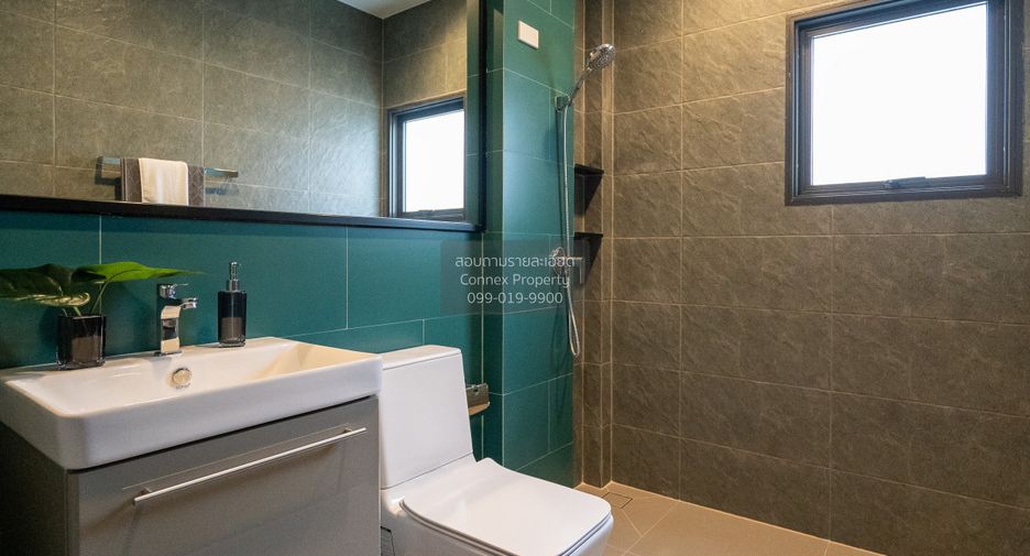 For sale 4 bedrooms house in Taling Chan, Bangkok
