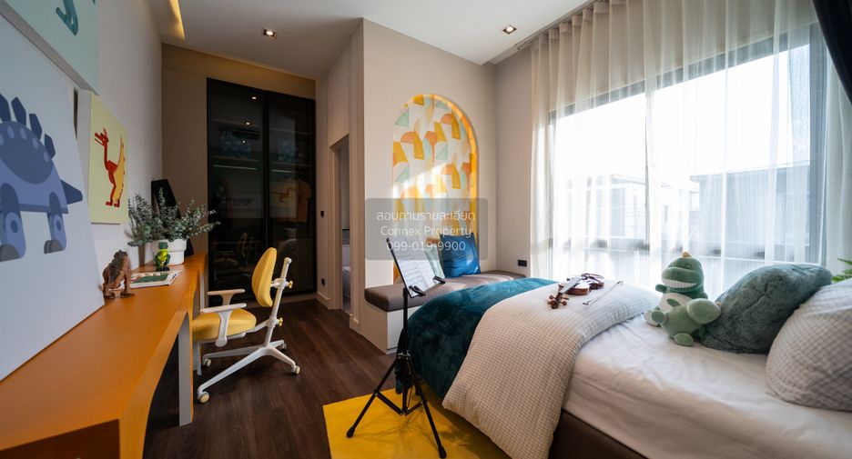 For sale 4 bedrooms house in Taling Chan, Bangkok
