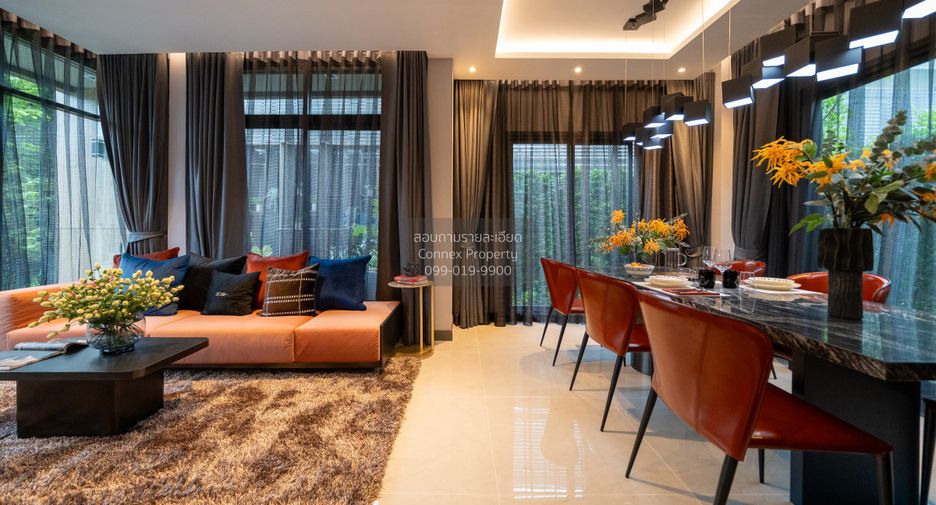 For sale 4 bedrooms house in Taling Chan, Bangkok