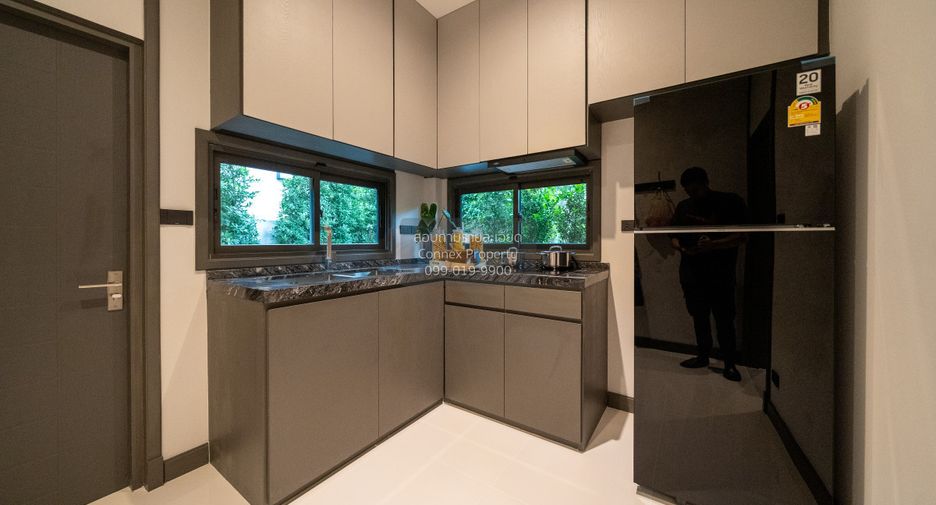 For sale 4 bedrooms house in Taling Chan, Bangkok