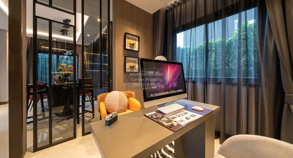 For sale 4 bedrooms house in Taling Chan, Bangkok