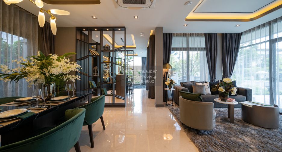 For sale 5 bedrooms house in Taling Chan, Bangkok