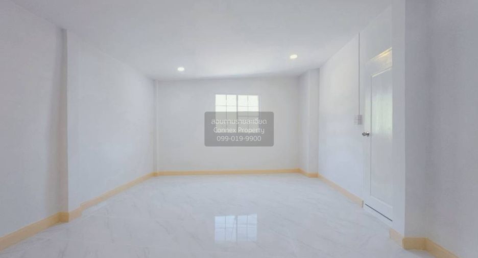 For sale 5 bedrooms townhouse in Bang Bua Thong, Nonthaburi