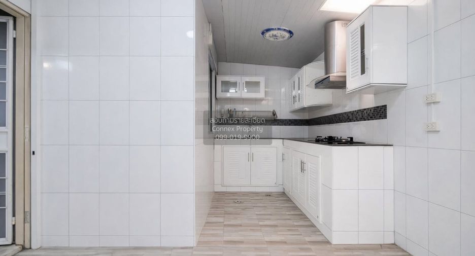For sale 4 bedrooms townhouse in Bang Yai, Nonthaburi