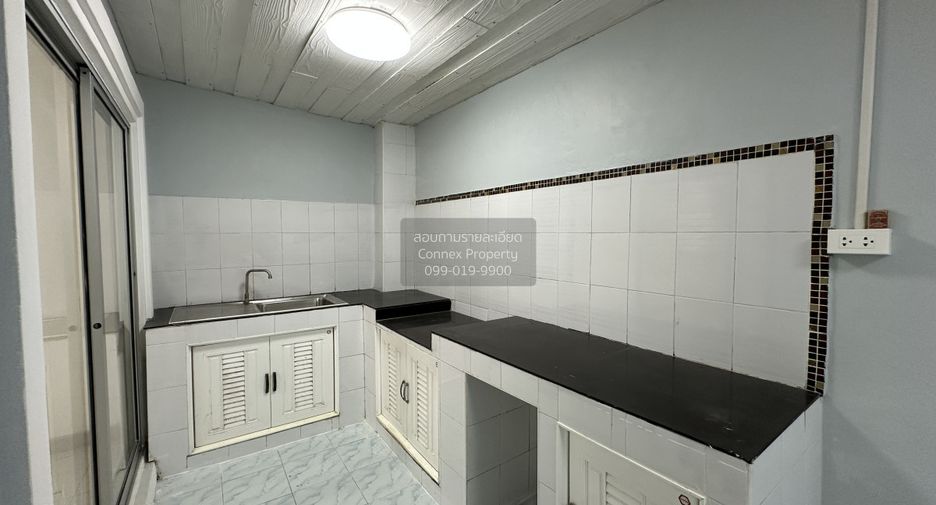 For sale 3 ベッドルーム townhouse in Mueang Samut Prakan, Samut Prakan