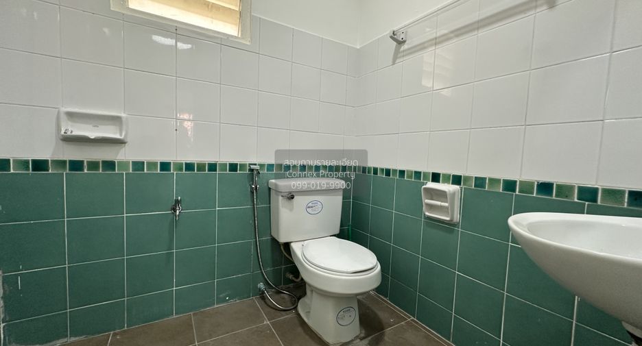 For sale 3 ベッドルーム townhouse in Mueang Samut Prakan, Samut Prakan