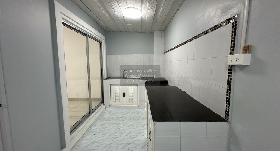For sale 3 ベッドルーム townhouse in Mueang Samut Prakan, Samut Prakan