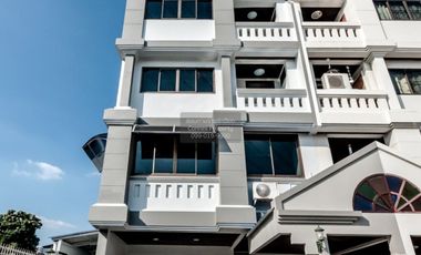À vendre 6 chambres maison de ville à Chatuchak, Bangkok