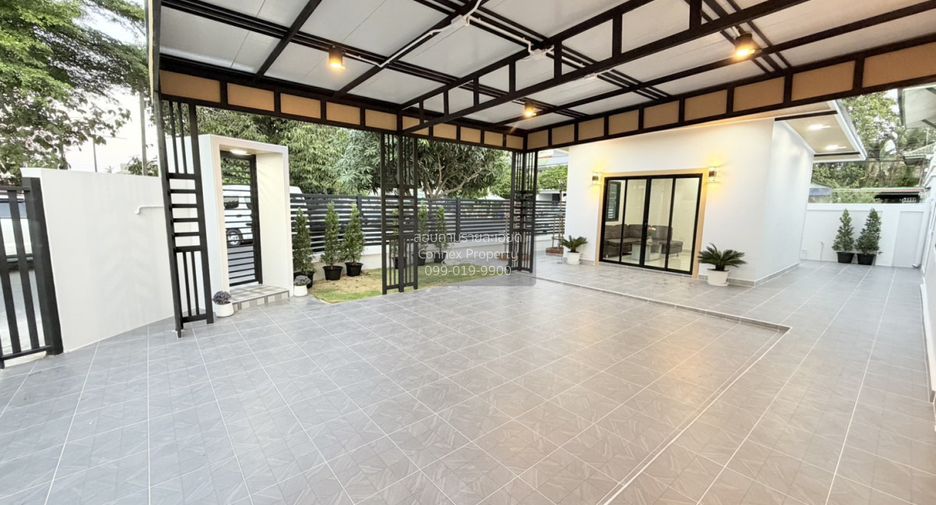 For sale 5 bedrooms house in Bang Bua Thong, Nonthaburi
