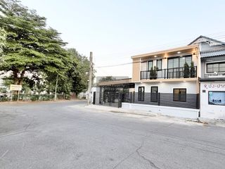 For sale 5 bedrooms house in Bang Bua Thong, Nonthaburi