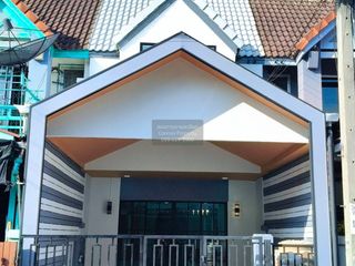 For sale 2 bedrooms townhouse in Lat Krabang, Bangkok