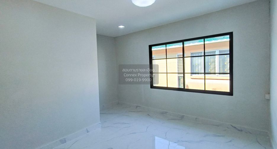 For sale 2 bedrooms townhouse in Lat Krabang, Bangkok