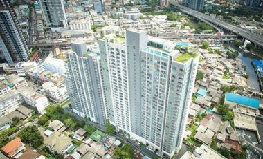 For sale 2 bedrooms condo in Khlong Toei, Bangkok