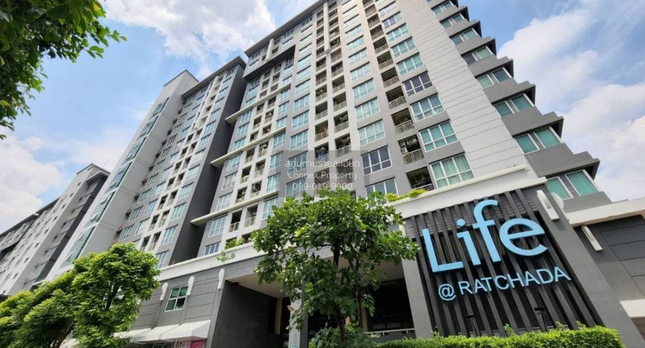 For sale 2 bedrooms condo in Huai Khwang, Bangkok