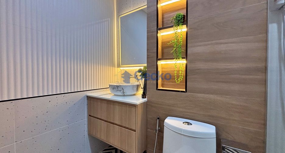 For sale 5 ベッドルーム house in Bang Lamung, Chonburi