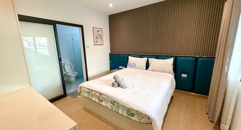 Casa en alquiler de 5 habitaciones en Bang Lamung, Chonburi