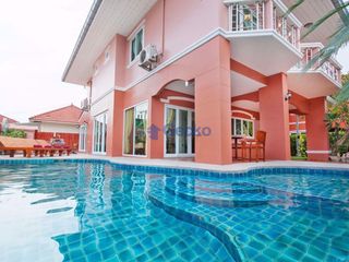 À louer et à vendre 4 chambres maison à Bang Lamung, Chonburi