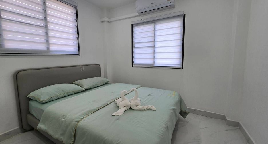 À vendre et à louer 4 chambres villa à Bang Lamung, Chonburi