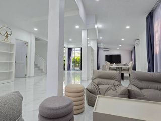 Villa zum Kauf und zur Miete mit 4 Zimmer in Bang Lamung, Chonburi