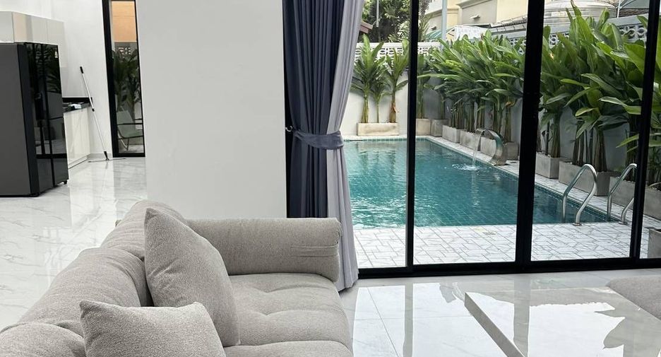 À vendre et à louer 4 chambres villa à Bang Lamung, Chonburi