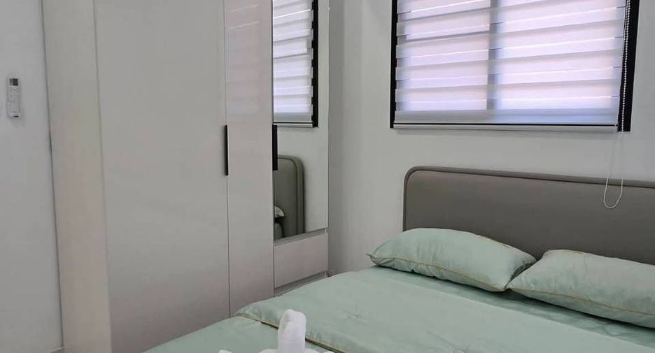 À vendre et à louer 4 chambres villa à Bang Lamung, Chonburi