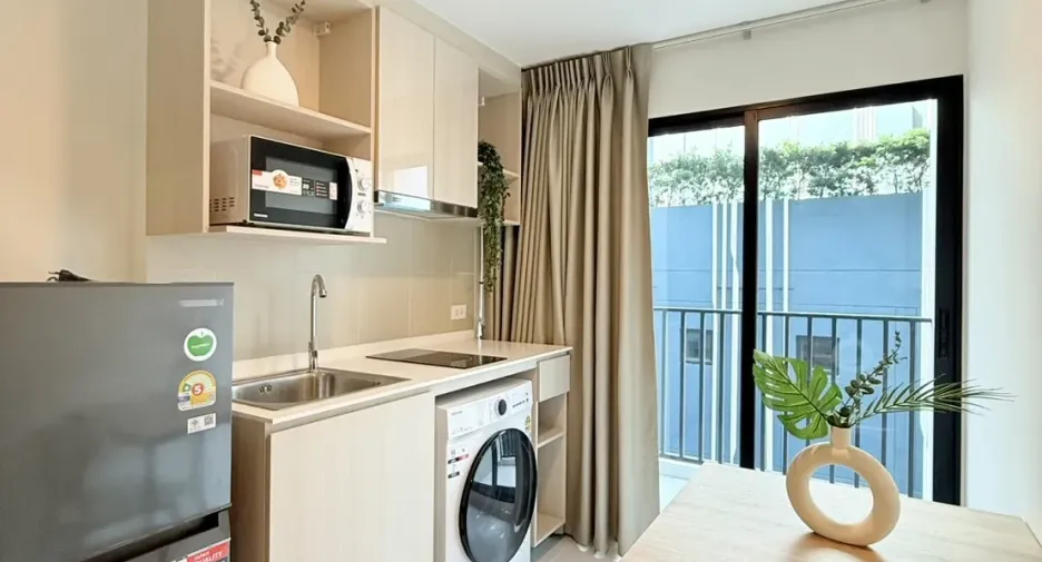 For rent 1 bed condo in Wang Thonglang, Bangkok