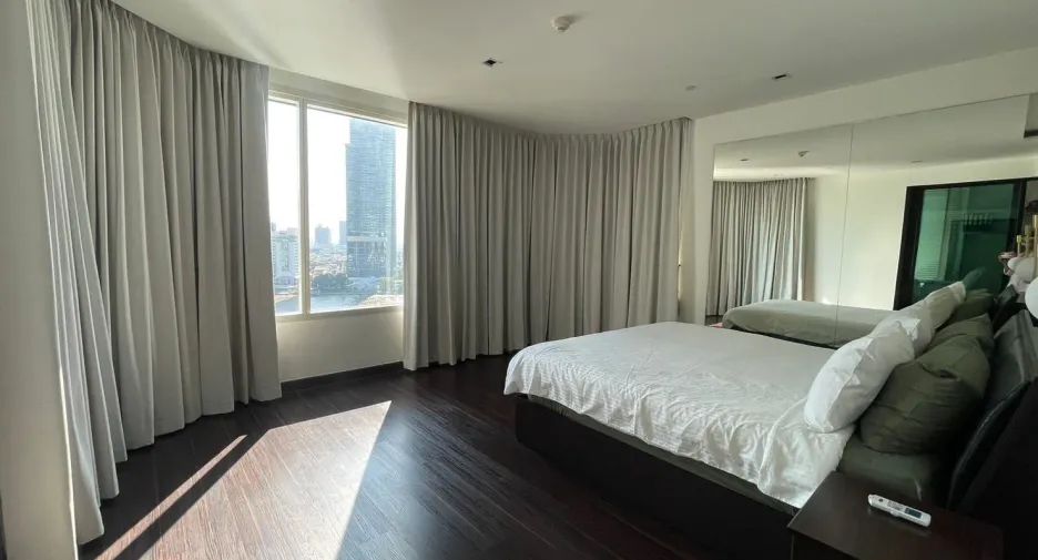 For sale 3 bedrooms condo in Bang Kho Laem, Bangkok