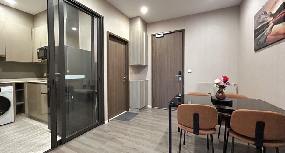For rent 2 bedrooms condo in Bang Na, Bangkok