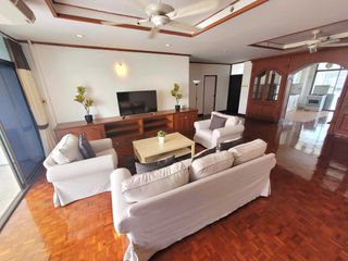 Wohnung zur Miete mit 3 Zimmer in Watthana, Bangkok