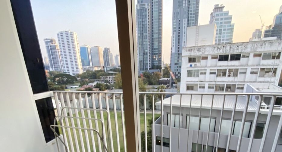 Wohnung zur Miete und zum Kauf mit 1 Zimmer in Watthana, Bangkok