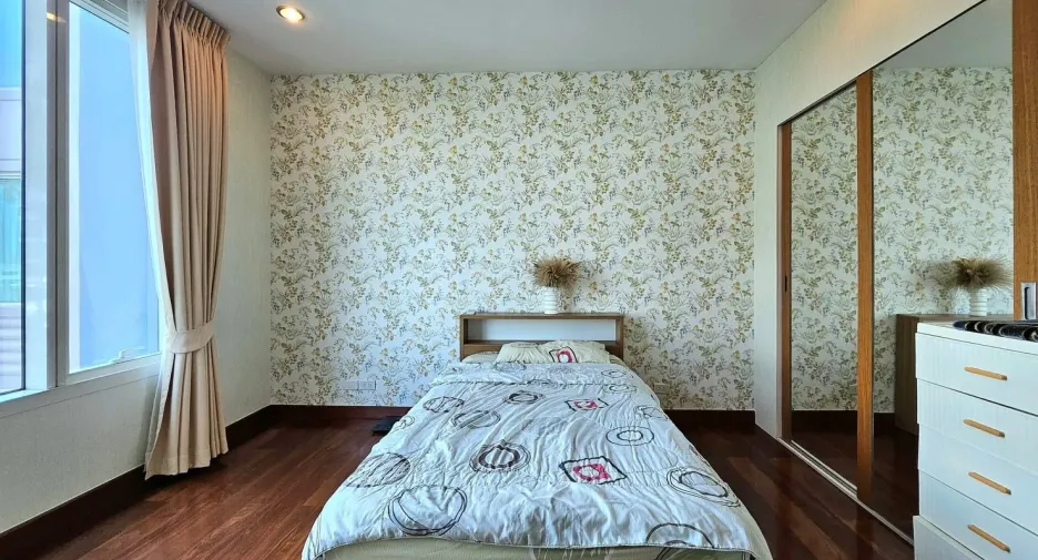ขาย 3 ห้องนอน คอนโด ใน บางคอแหลม, กรุงเทพฯ