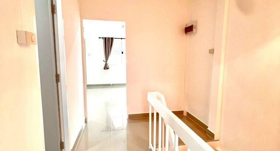 For sale 2 bedrooms townhouse in Lam Luk Ka, Pathum Thani