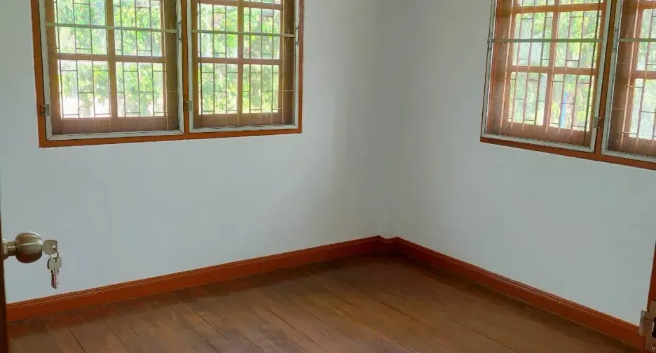 For sale 4 bedrooms house in Wihan Daeng, Saraburi