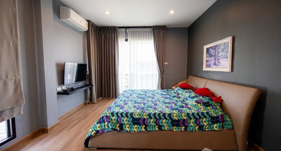 Haus zum Kauf mit 3 Zimmer in Sam Khok, Pathum Thani