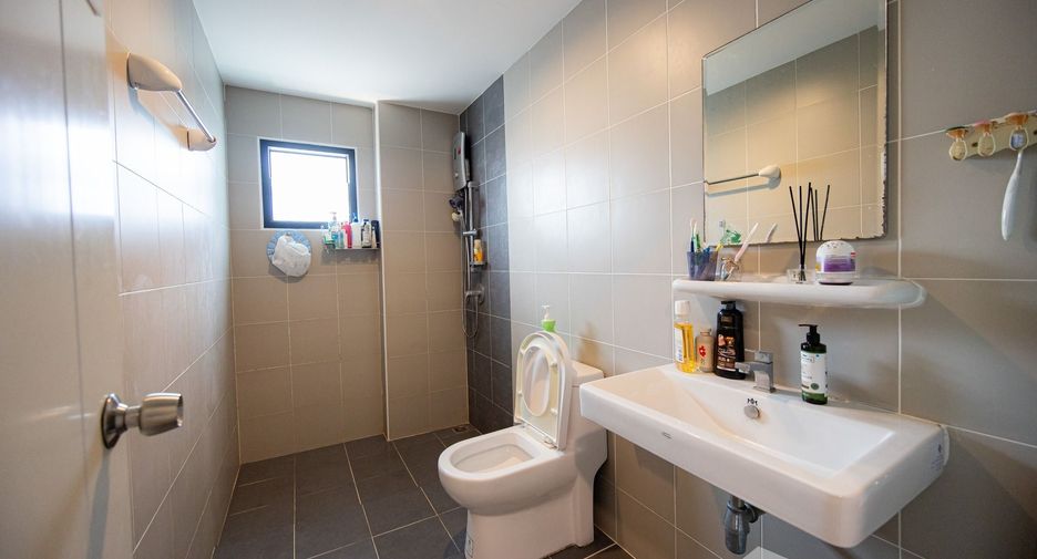 Haus zum Kauf mit 3 Zimmer in Sam Khok, Pathum Thani