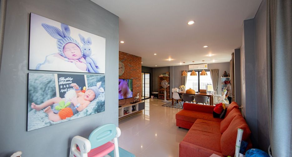 Haus zum Kauf mit 3 Zimmer in Sam Khok, Pathum Thani
