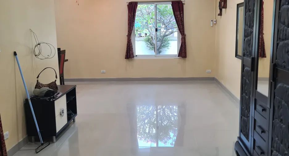 For sale and for rent 3 bedrooms house in Mueang Rayong, Rayong