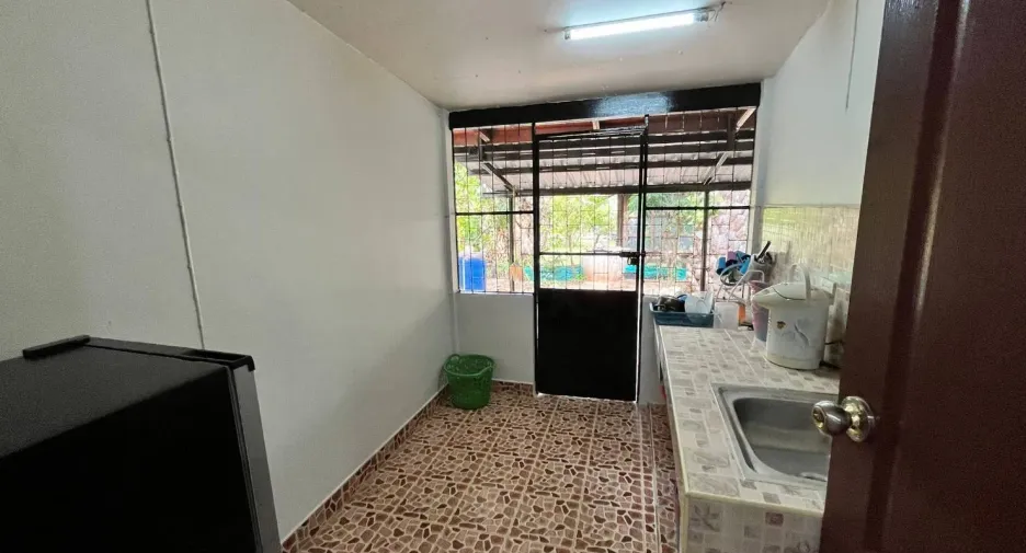 À louer studio maison à Sahatsakhan, Kalasin