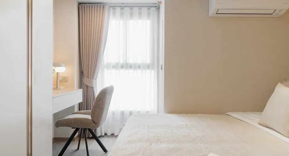 For rent 2 bedrooms condo in Bang Rak, Bangkok