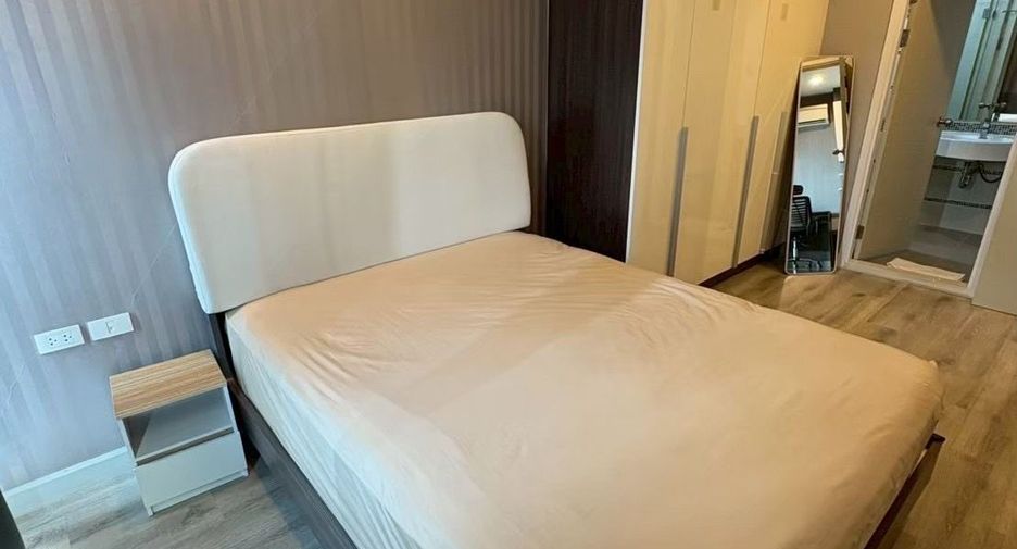 For rent 1 bed condo in Sathon, Bangkok