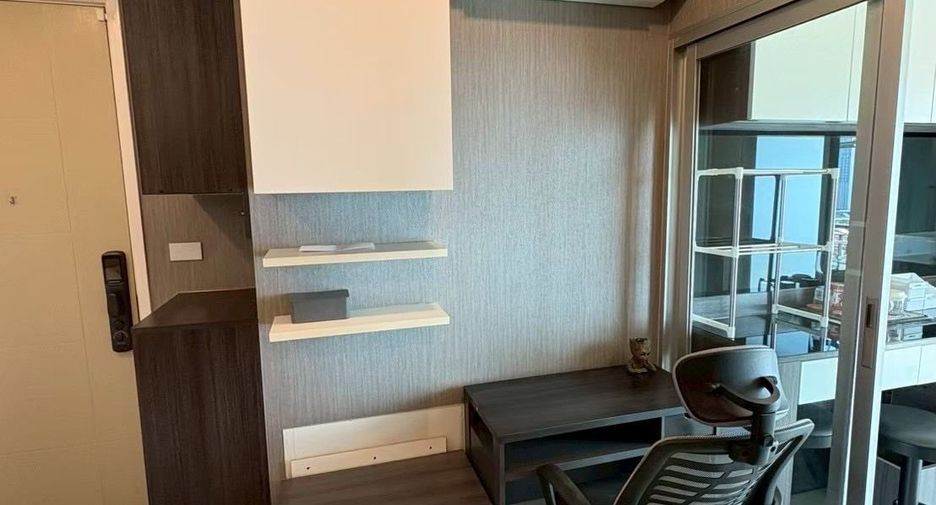 For rent 1 bed condo in Sathon, Bangkok