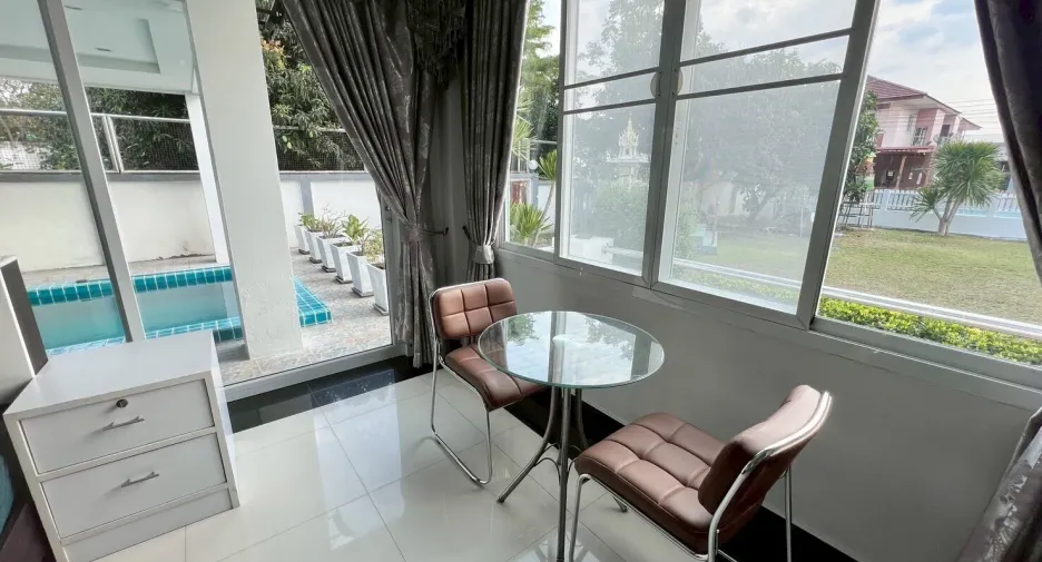 Casa en venta y en alquiler de 3 habitaciones en Mueang Chon Buri, Chonburi
