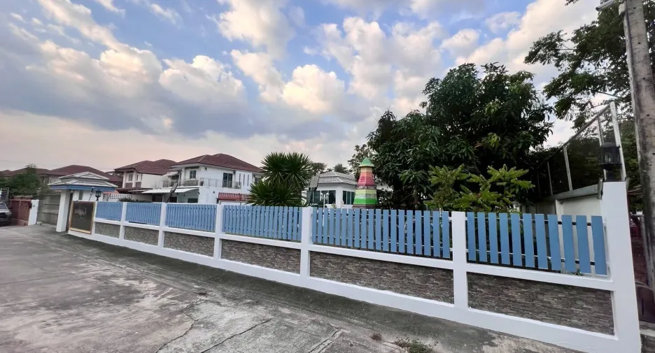 Casa en venta y en alquiler de 3 habitaciones en Mueang Chon Buri, Chonburi