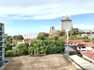 À vendre terrain à Si Racha, Chonburi