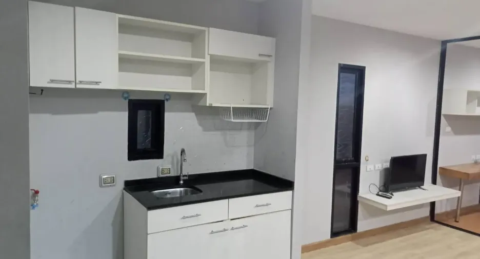 À vendre 1 chambre condo à Bang Sao Thong, Samut Prakan