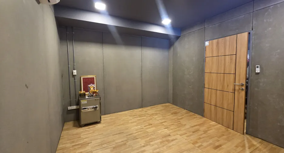For rent retail Space in Taling Chan, Bangkok